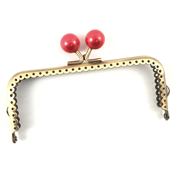 Clik Clak bronzo pallino 12,5 cm disponibile nelle versioni panna, bianco, bianco perla, rosso, nero. Ideale per chiusure borse, borselli, pochette e portamonete