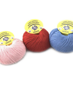 La Lana Soffice è una lana morbidissima e irrestringibile disponibile in 22 colorazioni.